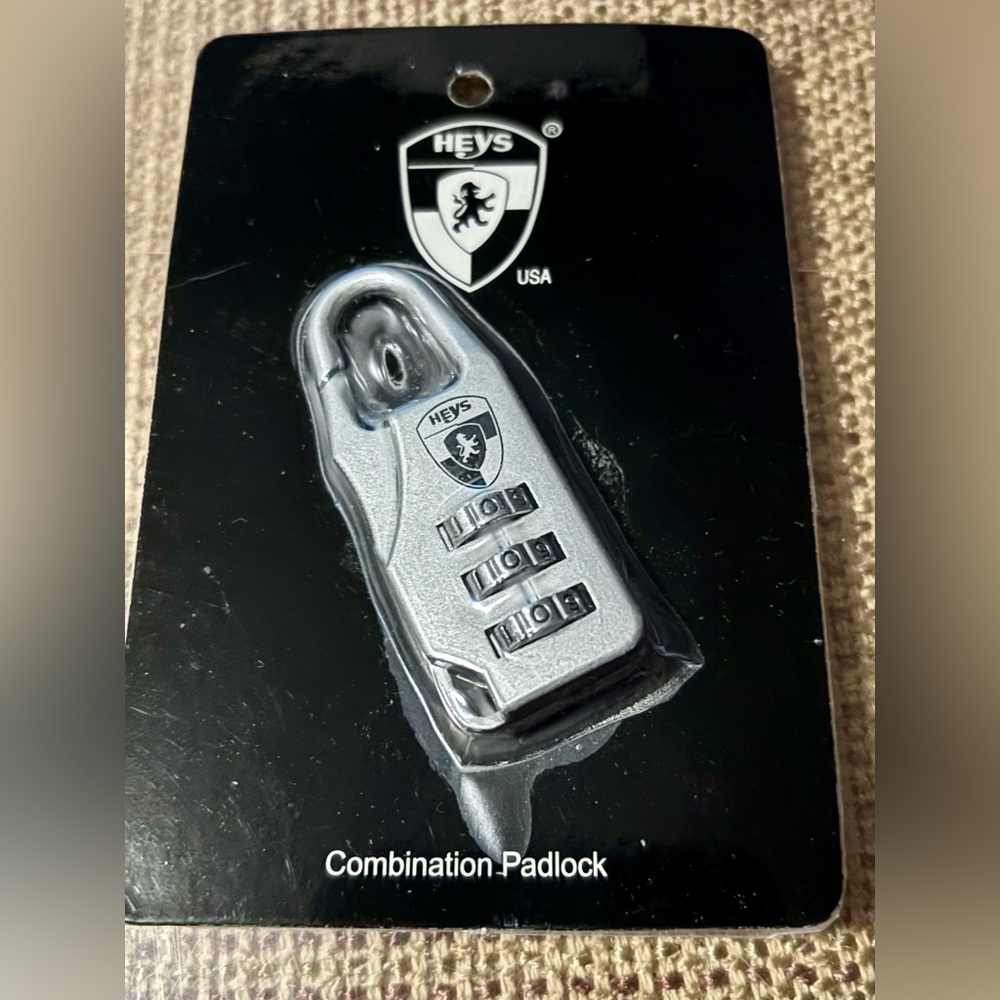 NWT Heys Combination lock in silver, sealed